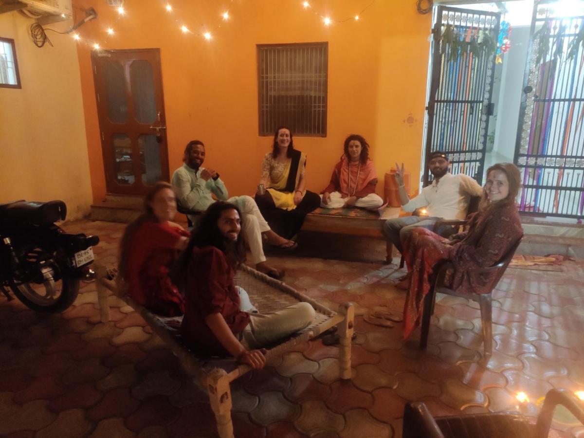 Nidhivan Homestay Vrindāvan Dış mekan fotoğraf