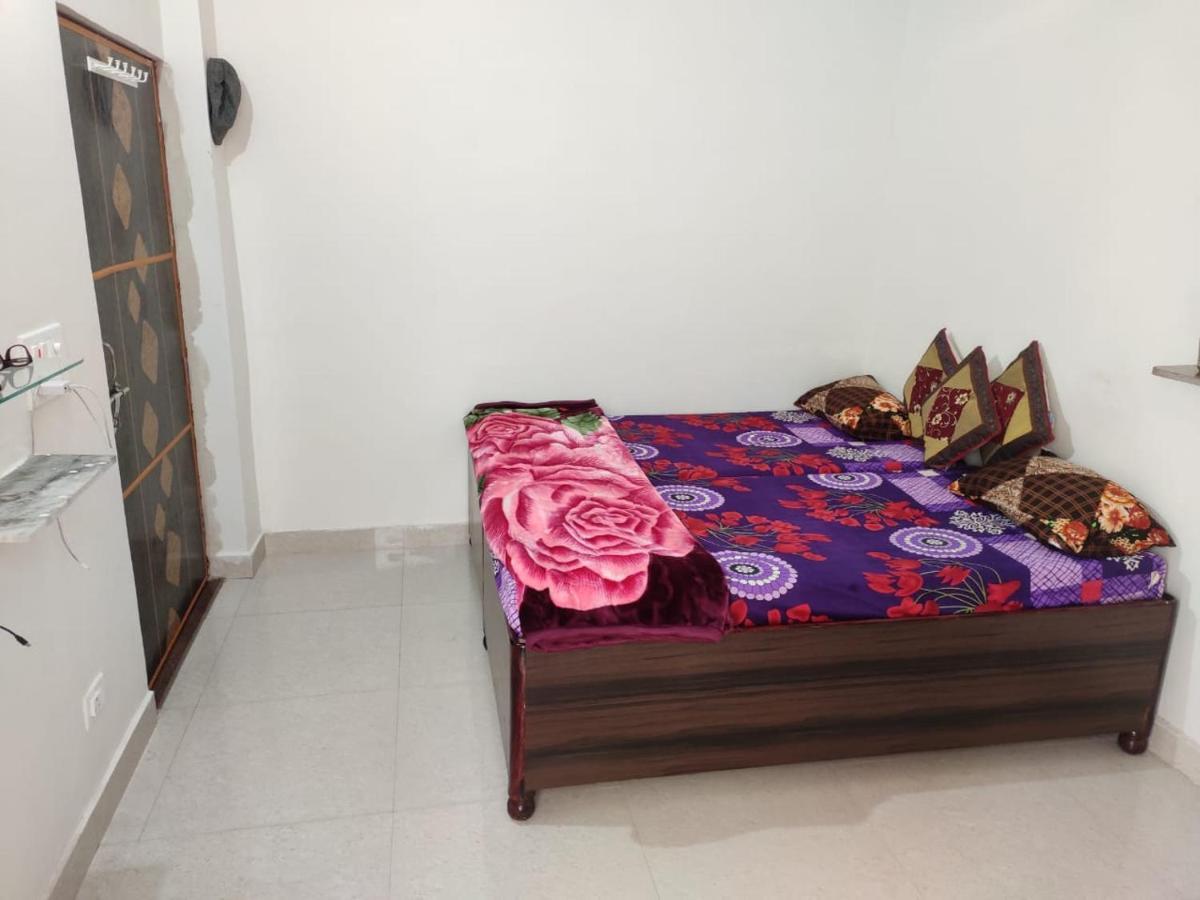 Nidhivan Homestay Vrindāvan Dış mekan fotoğraf