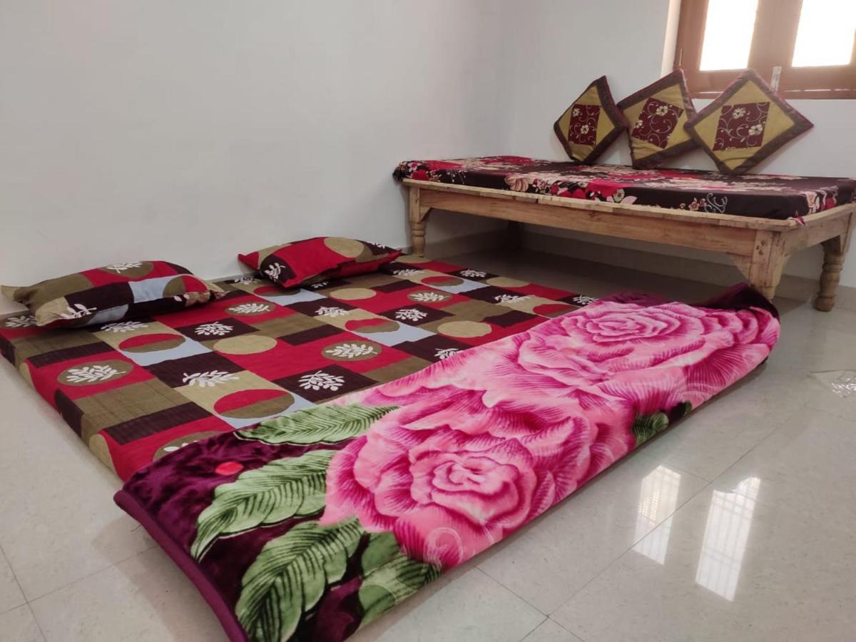 Nidhivan Homestay Vrindāvan Dış mekan fotoğraf